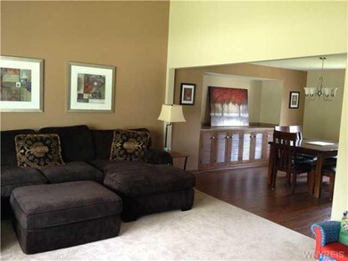 Living Room. looking into the dining room.....