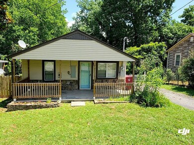 2212 Midway St, Johnson City, TN 37601 - photo 3