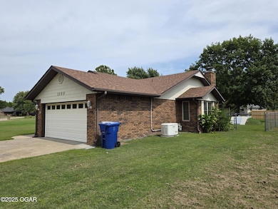 1300 Maple Dr, Miami, OK 74354 - photo 3