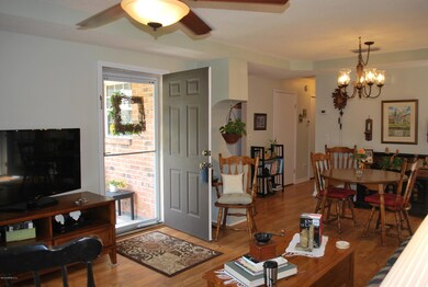 6125 Key Hollow Ct, Jacksonville, FL 32205 - photo 6