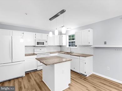 116 Langdon Farm Cir, Odenton, MD 21113 - photo 7