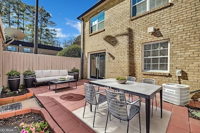 350 Winding River Dr unit F, Atlanta, GA 30350 - photo 3