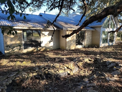 1046 Lutonsky Rd, Fayetteville, TX 78940 - photo 2