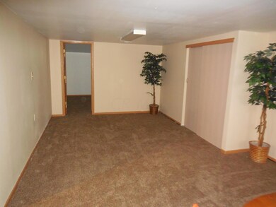 4300 E Mound St, Columbus, OH 43227 - photo 7