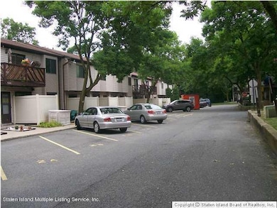 4199 Amboy Rd unit 9, Staten Island, NY 10308 - photo 3