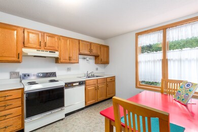 11 Stonehedge Dr unit K, South Burlington, VT 05403 - photo 3