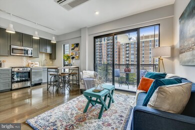 Octave 1320 unit 503, Silver Spring, MD 20910 - photo 3