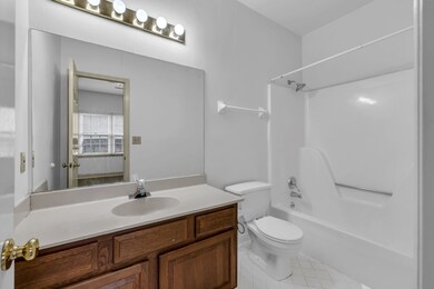 Nice vanity and tub/shower combination.