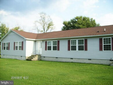 105 W Milby St, Harrington, DE 19952 - photo 3