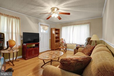 122 Diamond St, Reading, PA 19607 - photo 3
