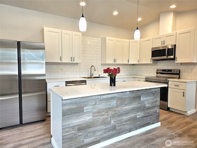 302 W Martin St, Elma, WA 98541 - photo 6