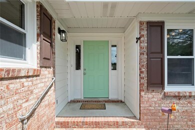 345 Lochstone Ct, Fayetteville, NC 28303 - photo 4