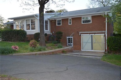 402 Springwood Rd, Asheboro, NC 27205 - photo 3