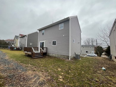 381 Tecumseh St, Fall River, MA 02721 - photo 3