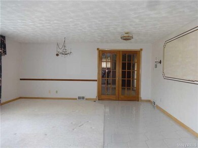 23 Greenwood Cir, North Tonawanda, NY 14120 - photo 7