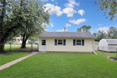 2617 Pine Ave, Mattoon, IL 61938 - photo 4