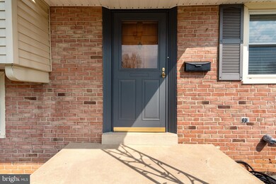 1205 Lilac Ln, Reading, PA 19609 - photo 4