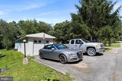 1525 Palm Springs Dr unit 119, Chambersburg, PA 17202 - photo 7