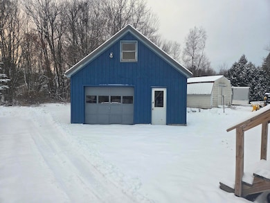 92 Bates St, Millinocket, ME 04462 - photo 2