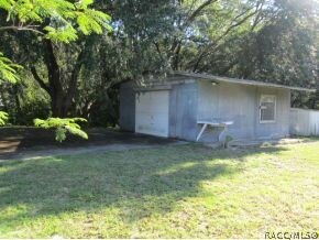 one car detached garage