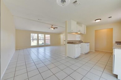 7727 Alperton Dr, Houston, TX 77088 - photo 7