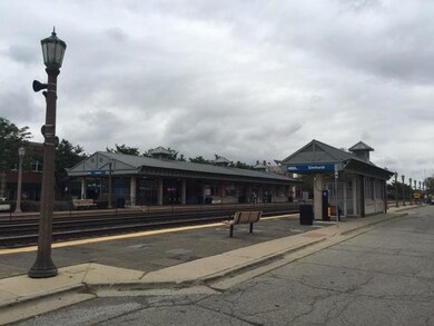 642 W Belden Ave, Elmhurst, IL 60126 - photo 2