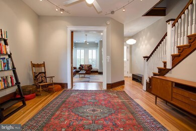 1922 Calvert St NW, Washington, DC 20009 - photo 5