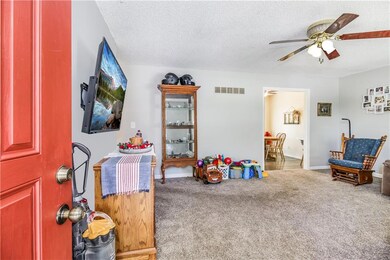 117 SW 21st St, Oak Grove, MO 64075 - photo 4