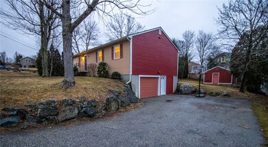 31 River Dr, Johnston, RI 02919 - photo 2