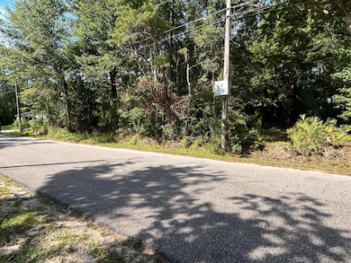 6978 Nelson St, Navarre, FL 32566 - photo 4