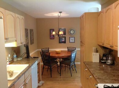 311 E Belden Ave, Elmhurst, IL 60126 - photo 4