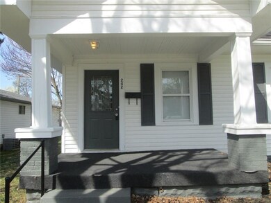 242 N 7th Ave, Beech Grove, IN 46107 - photo 2
