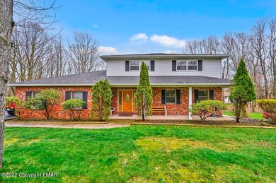 8 Pointe St unit M4, Mount Pocono, PA 18344 - photo 4