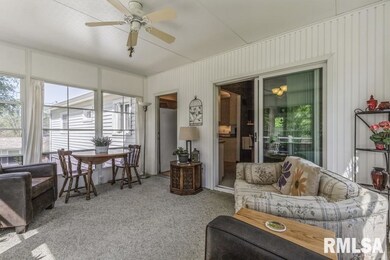 4241 Wittman Dr, Davenport, IA 52806 - photo 4