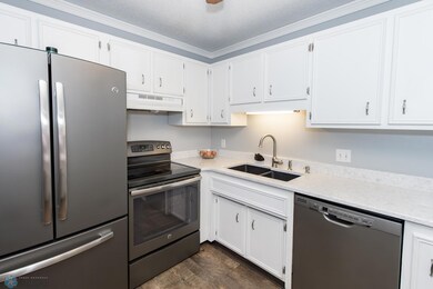 804 10th St S unit A6, Fargo, ND 58103 - photo 7