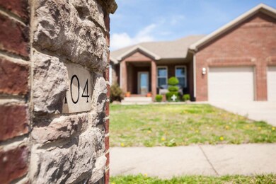 104 Red Robin Way, Wilmore, KY 40390 - photo 2