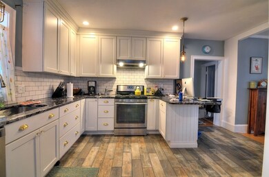 46 Apthorp St, Quincy, MA 02170 - photo 2