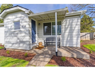 212 Picture St, Independence, OR 97351 - photo 5