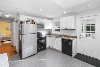 19 Jay Ave, Northborough, MA 01532 - photo 4