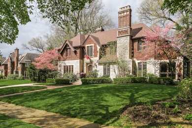 004-Front_View-4087096-medium
