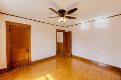 26 Dustin St, Worcester, MA 01604 - photo 4
