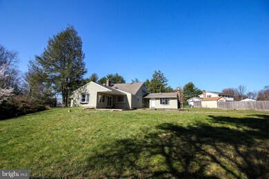 160 Woodcrest Ln, Doylestown, PA 18901 - photo 5