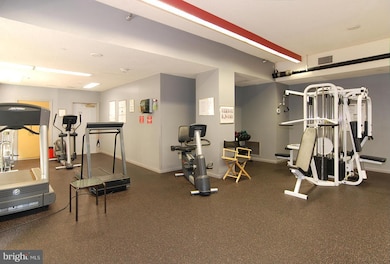 The Fallswood, Rockville, MD 20852 - photo 6