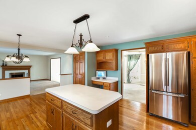 3915 Nighthawk Ct, Naperville, IL 60564 - photo 6