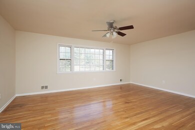 12901 Layhill Rd, Silver Spring, MD 20906 - photo 3