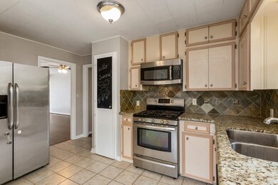 4701 Chrystell Ln, Houston, TX 77092 - photo 6