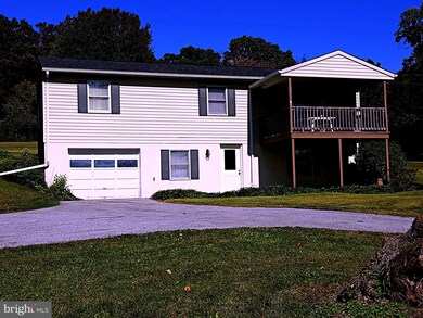 3221 Compass Rd, Honey Brook, PA 19344 - photo 2