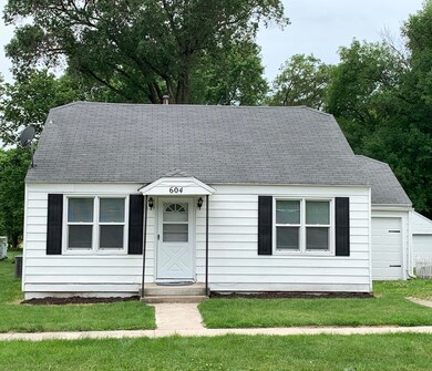 604 Baldwin St, Maxwell, IA 50161 - photo 2