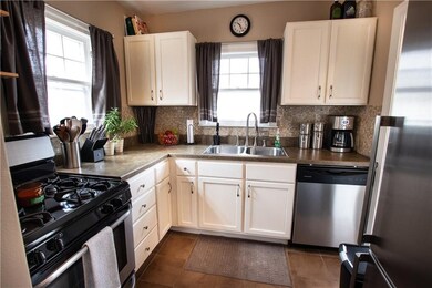 1344 56th St, Des Moines, IA 50311 - photo 6