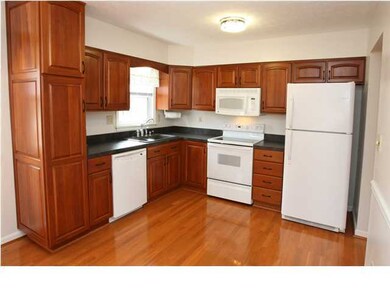 8303 Science Hill Ct, Louisville, KY 40228 - photo 7